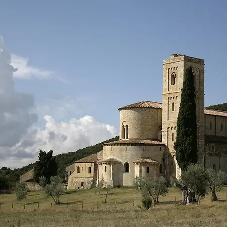 Locanda Sant'antimo 3* Montalcino