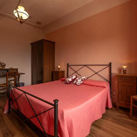 Locanda Sant'antimo Bed & Breakfast 3*