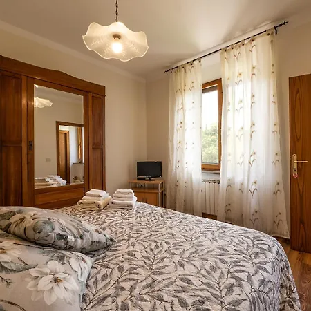 Locanda Sant'antimo Bed & Breakfast 3*